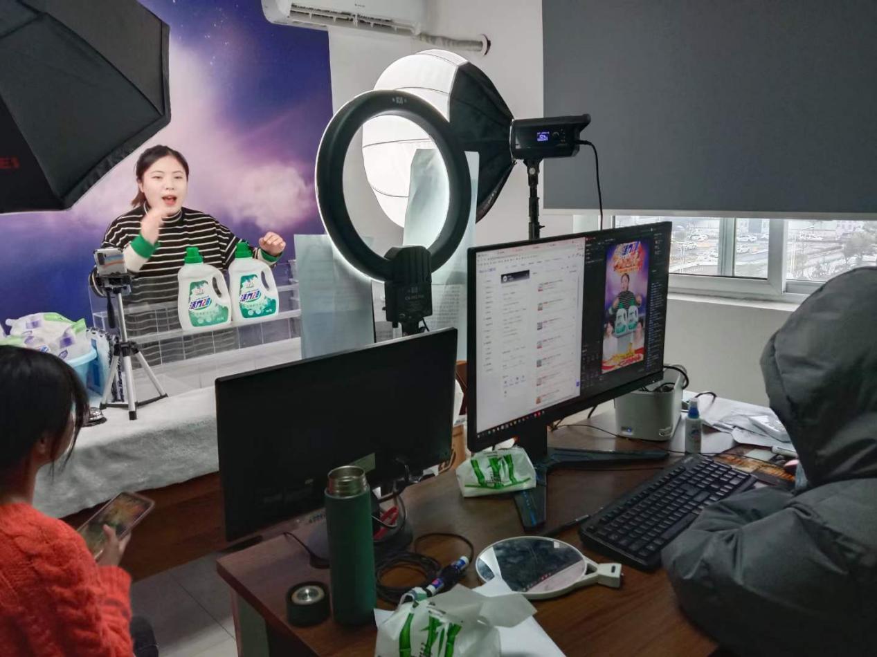 1642501873132003.jpg 4.jpg